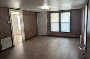 411 S Bradshaw St, Denton, TX 76205 - Photo 3