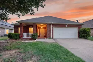 710 Bowie Ln, Mansfield, TX 76063 - Photo 1