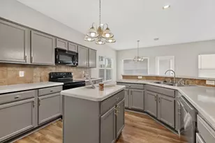 710 Bowie Ln, Mansfield, TX 76063 - Photo 19