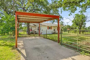3704 County Rd 801, Cleburne, TX 76031 - Photo 15