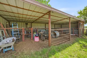3704 County Rd 801, Cleburne, TX 76031 - Photo 19