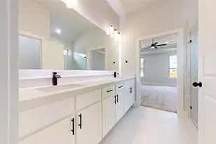 2825 S Grove St, Fort Worth, TX 76104 - Photo 15