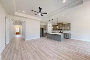 2825 S Grove St, Fort Worth, TX 76104 - Photo 5