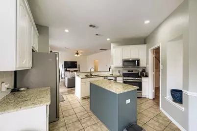 5016 Coral Creek Drive, Fort Worth, TX 76135 - Photo 7