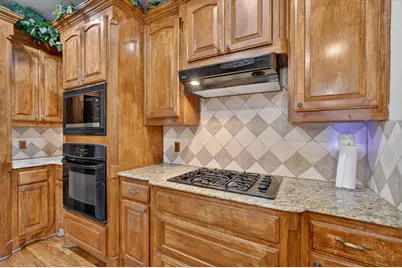 6908 Bradford Estates Drive, Sachse, TX 75048 - Photo 9
