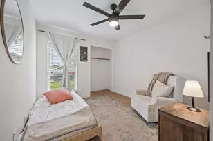 924 Ramblewood Dr, Lewisville, TX 75067 - Photo 3