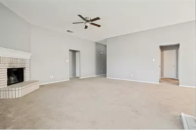 330 Mesquite Hill Drive, Arlington, TX 76002 - Photo 3