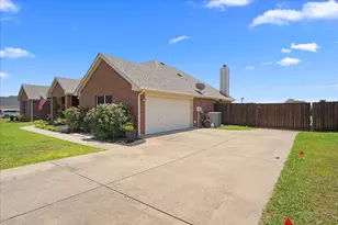 112 Springfield Ln, Red Oak, TX 75165 - Photo 37