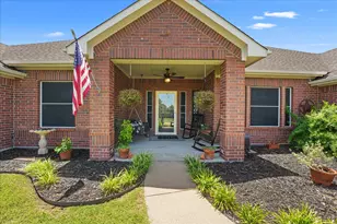 112 Springfield Ln, Red Oak, TX 75165 - Photo 3