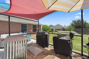 112 Springfield Ln, Red Oak, TX 75165 - Photo 31