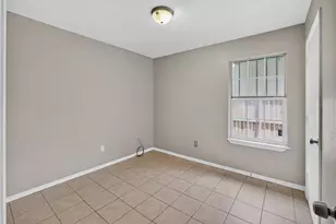 1424 E Mulkey St, Fort Worth, TX 76104 - Photo 11
