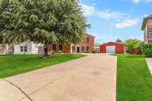 3415 Elmwood Ct, Sachse, TX 75048 - Photo 3
