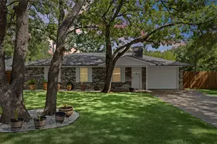 1702 Saddle Rd, Granbury, TX 76049 - Photo 1