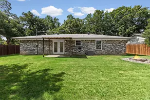 1702 Saddle Rd, Granbury, TX 76049 - Photo 15
