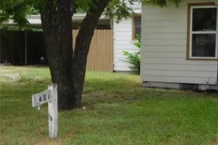 407 NE 4th St, Hubbard, TX 76648 - Photo 5