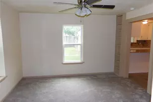 407 NE 4th St, Hubbard, TX 76648 - Photo 17