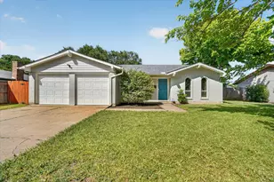 404 NW Wintercrest Rd, Burleson, TX 76028 - Photo 5