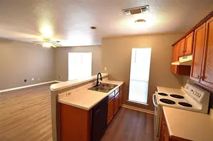 804 E College St, Terrell, TX 75160 - Photo 5