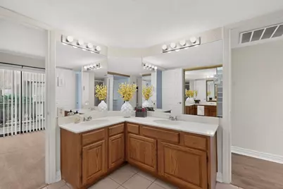 4521 N O Connor Road #1169, Irving, TX 75062 - Photo 9