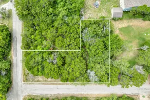 1725 Hitching Post Rd, Granbury, TX 76049 - Photo 1