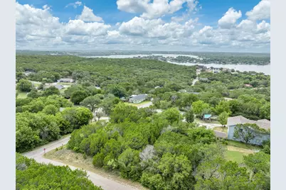 1725 Hitching Post Road, Granbury, TX 76049 - Photo 9
