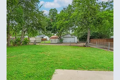 2632 Emerald Drive, Mesquite, TX 75150 - Photo 23