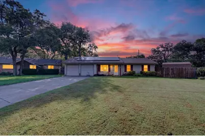 184 Oakhurst Drive, Bedford, TX 76022 - Photo 3