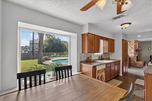 184 Oakhurst Dr, Bedford, TX 76022 - Photo 15