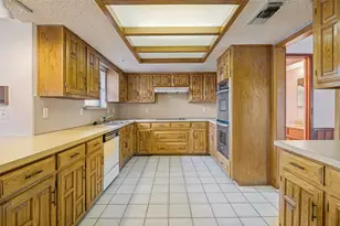 1423 Cassandra Cir, DeSoto, TX 75115 - Photo 3