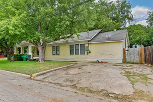 724 S Morris, Gainesville, TX 76240 - Photo 31
