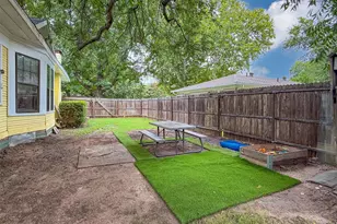 724 S Morris, Gainesville, TX 76240 - Photo 37