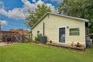 724 S Morris, Gainesville, TX 76240 - Photo 33