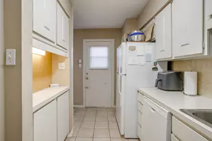 937 Roaring Springs Rd, Fort Worth, TX 76114 - Photo 13