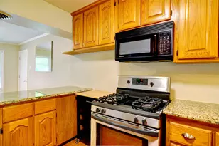 1110 Wade Hampton St, Benbrook, TX 76126 - Photo 11