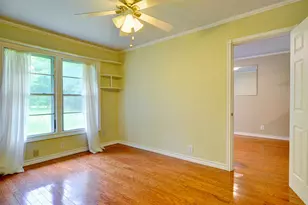 1110 Wade Hampton St, Benbrook, TX 76126 - Photo 15