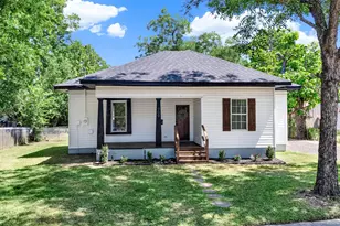 909 E High St, Terrell, TX 75160 - Photo 1