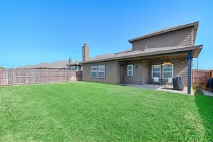 401 Sandhurst Dr, Crowley, TX 76036 - Photo 29