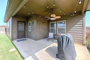 401 Sandhurst Dr, Crowley, TX 76036 - Photo 27