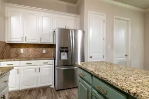 205 Harp Ave, Godley, TX 76044 - Photo 19