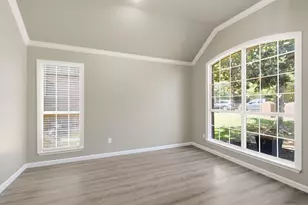 1237 Christopher Ln, Lewisville, TX 75077 - Photo 5