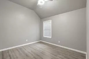1237 Christopher Ln, Lewisville, TX 75077 - Photo 23