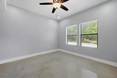 1315 S 5th Avenue, Denison, TX 75021 - Photo 7