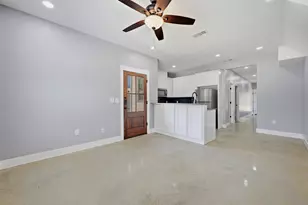 1315 S 5th Ave, Denison, TX 75021 - Photo 5