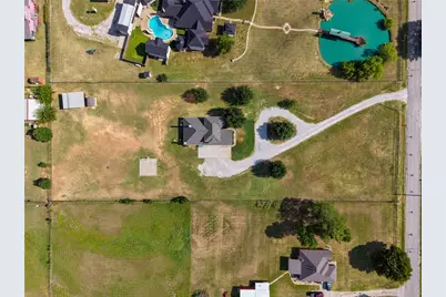 1389 Thomas Road, Springtown, TX 76082 - Photo 35