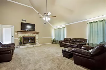 1389 Thomas Road, Springtown, TX 76082 - Photo 5