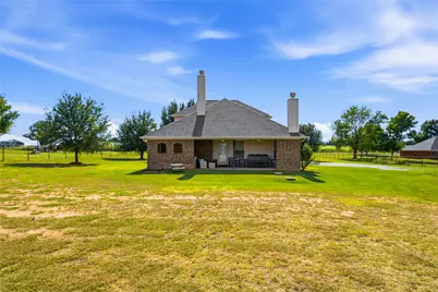 1389 Thomas Road, Springtown, TX 76082 - Photo 25