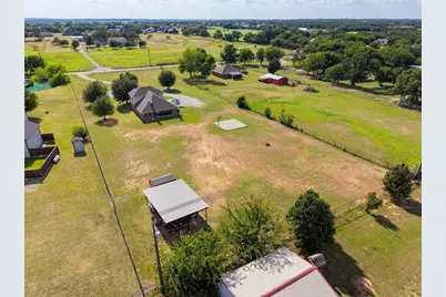 1389 Thomas Road, Springtown, TX 76082 - Photo 33