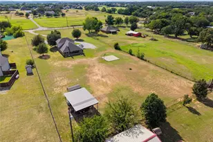 1389 Thomas Rd, Springtown, TX 76082 - Photo 33