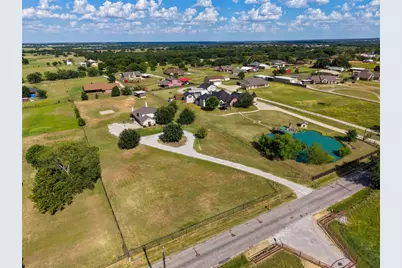 1389 Thomas Road, Springtown, TX 76082 - Photo 29