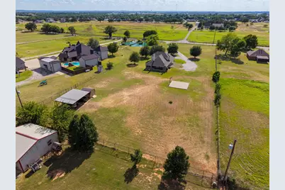 1389 Thomas Road, Springtown, TX 76082 - Photo 31